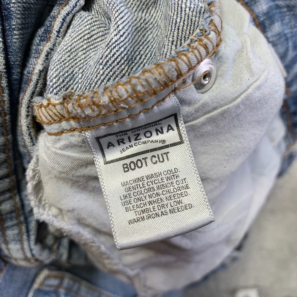 Vintage Arizona Jean Co Jeans Womens Size 5 Boot Cut Distressed Light Wash Denim - Picture 9 of 16